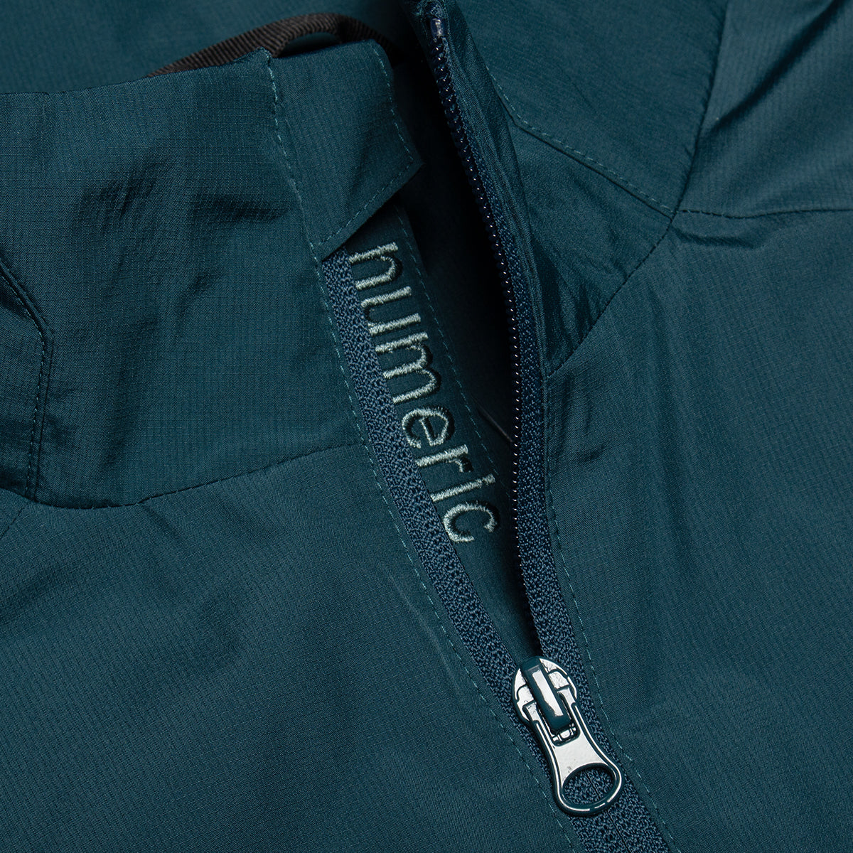 New Balance Numeric - Archive Jacket
Style # MJ61W4XC-AAV
Color : Medusa Green