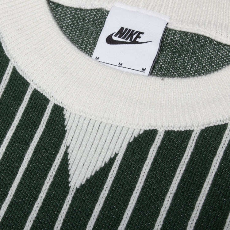 Nike - Sportswear Club Jersey Sweater
Style # II1196-323
Color : Fir / Sail