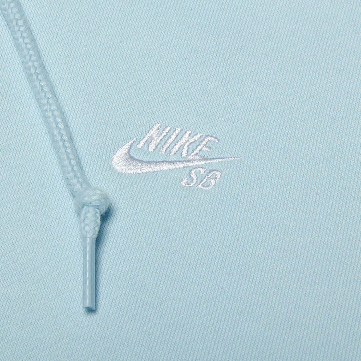 Nike SB - Essentials Zip Hoodie
Style # FZ8796-474
Color : Glacier Blue / White