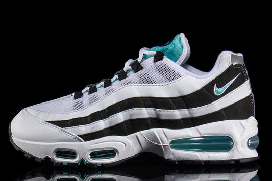 Nike - Air Max 95 OG
Style # IM7409-100
Color : White / Hyper Jade / Black / Metallic Silver