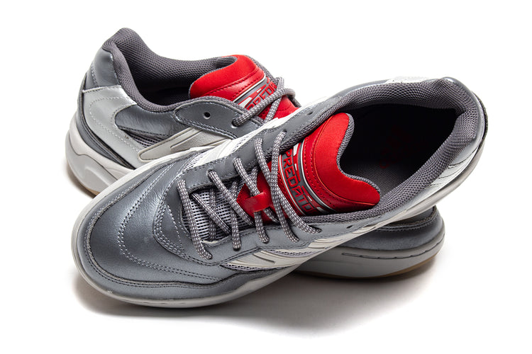 Adidas Originals - Predator 94 ST
Style # KI8595
Color : Iron / Metallic Silver / Better Scarlet