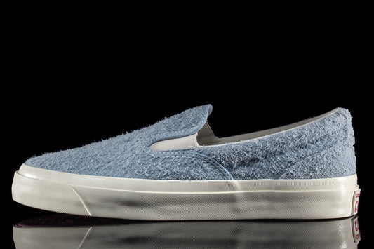 Converse - One Star CC Pro Slip x Golf Wang
Style # A11640C
Color : Forget Me Not / Egret