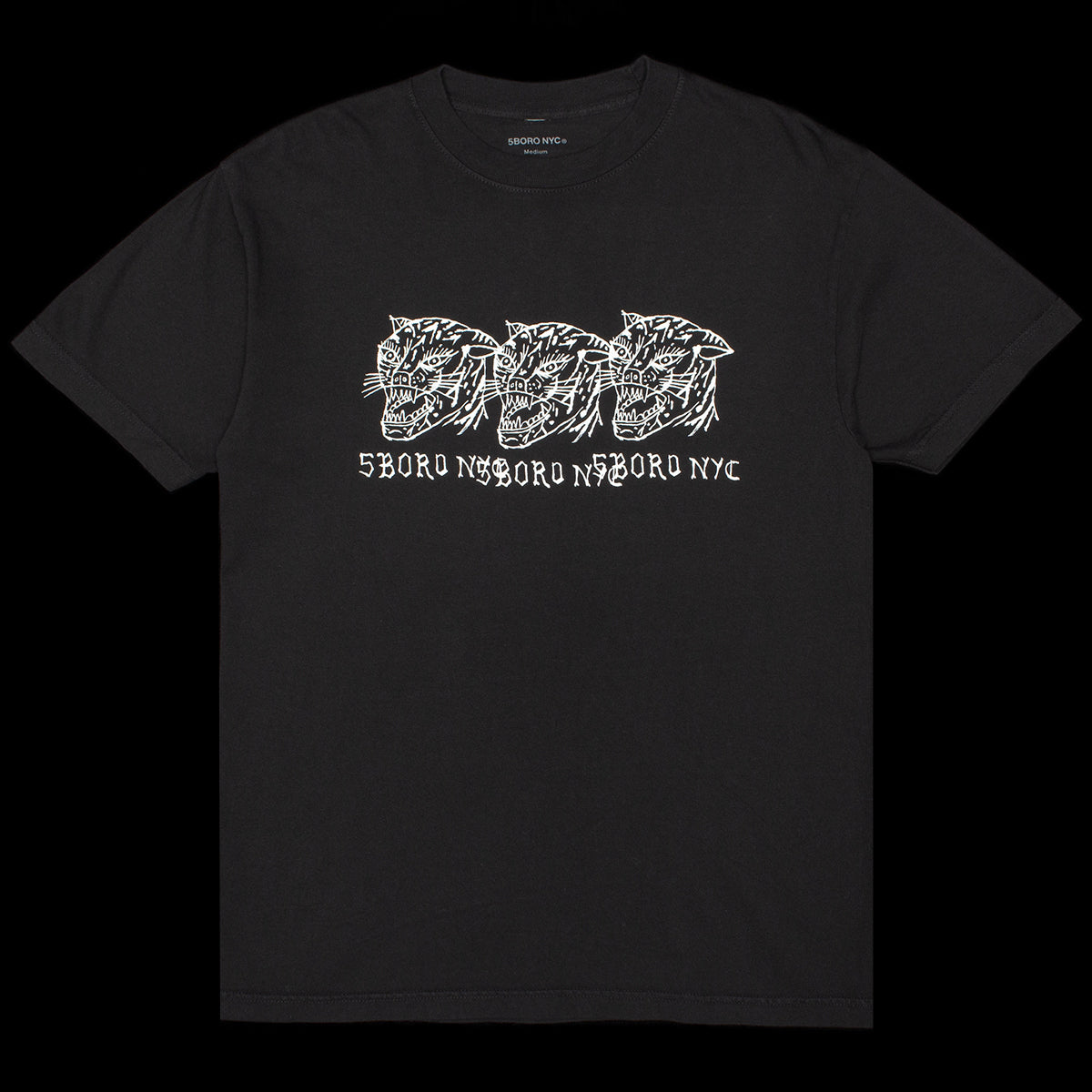 5Boro - Demon Cat T-Shirt
Color : Black / White