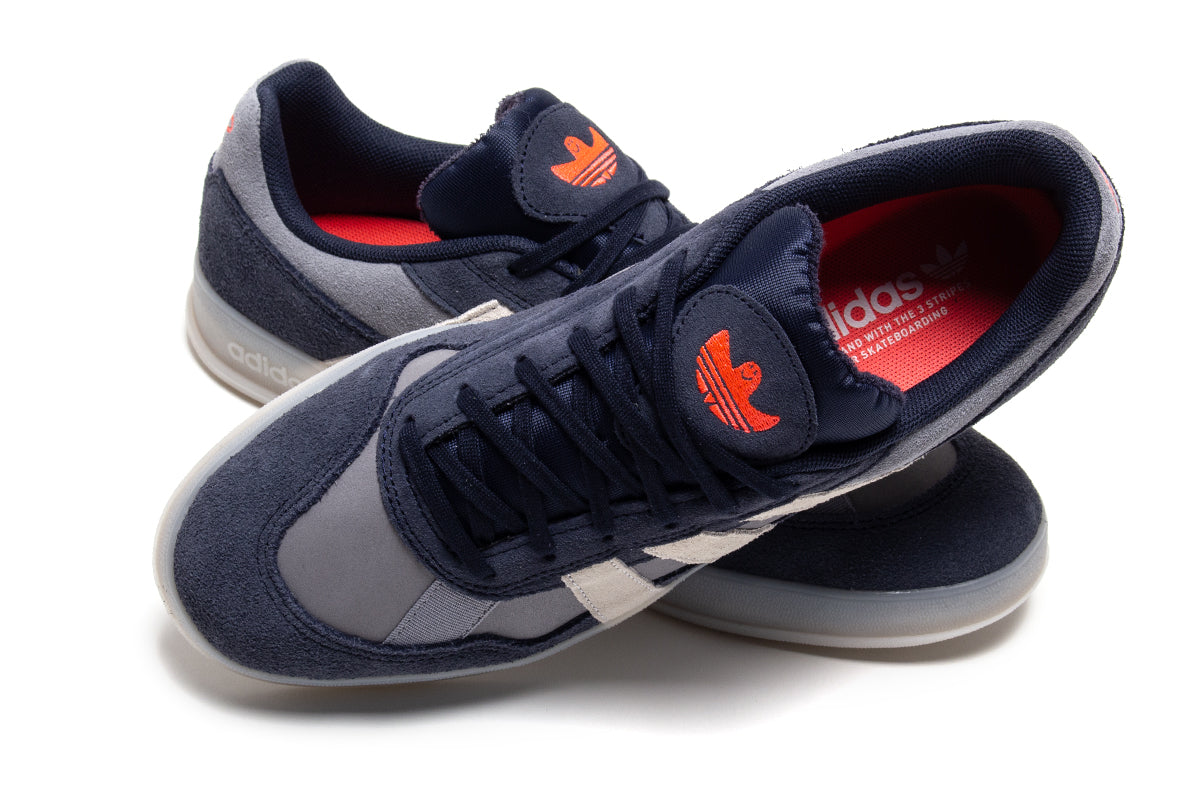 Adidas Skateboarding - Aloha Super
Style # KJ0280
Color : Legend Ink / Crystal White / Grey One