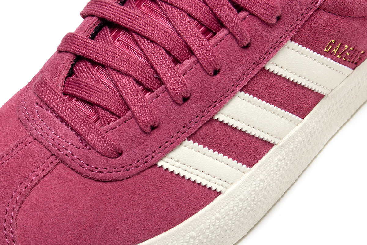 Adidas Skateboarding - Gazelle ADV
Style # KJ0272
Color : Dual Magenta / Cream White / Gold Metallic
