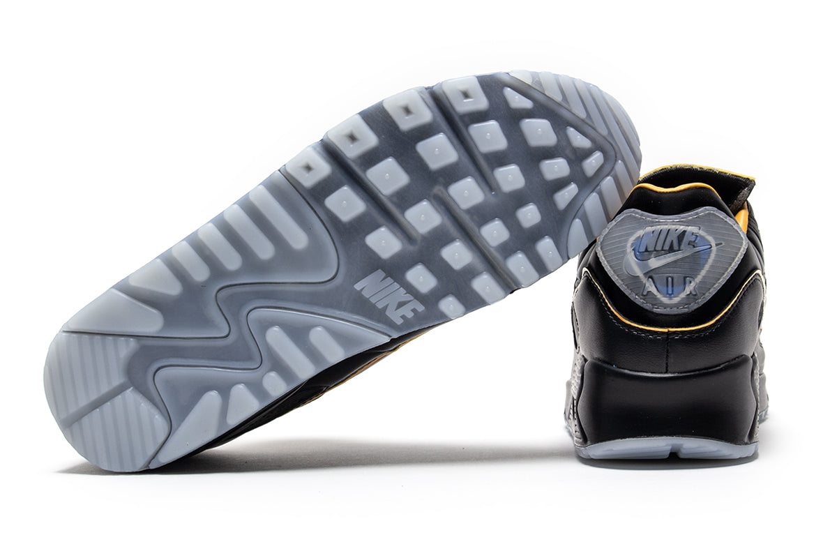Nike - Air Max 90 SE
Style # IR5903-010
Color : Black / White / Gold Leaf / Pear