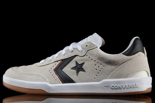 Converse - Louie Lopez Pro Ox 2
Style # A11935C
Color : Egret / White / Orange