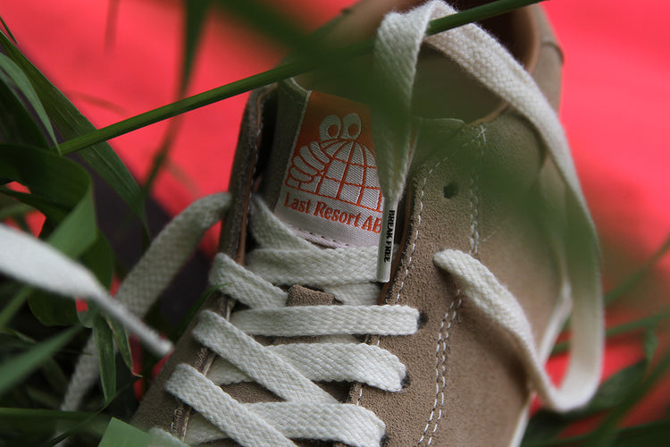 Last Resort AB - VM001 Mid
Color : Sand / White