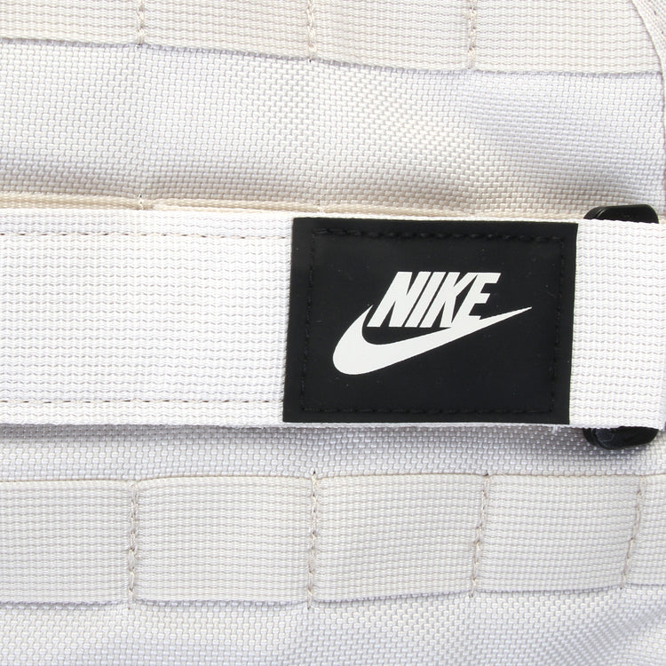 Nike - RPM Backpack 2.0
Style # FD7544-104
Color : LT Orewood Brown / Black