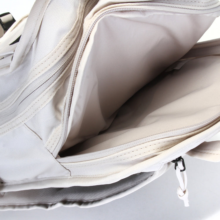 Nike - RPM Backpack 2.0
Style # FD7544-104
Color : LT Orewood Brown / Black