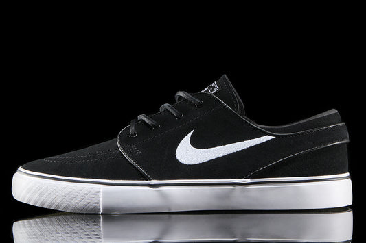 Nike SB | Zoom Janoski OG+ Style # FD6757-001 Color : Black / White