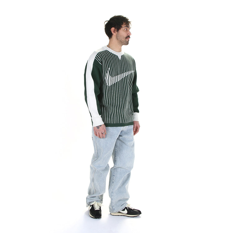 Nike - Sportswear Club Jersey Sweater
Style # II1196-323
Color : Fir / Sail
