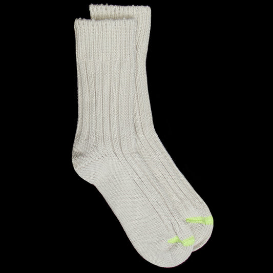 Rototo - Chunky Ribbed Crew Sock
Style # R1523
Color : Pale Gray