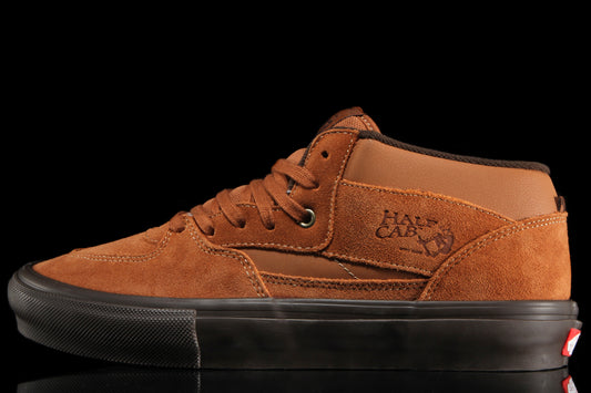 Vans - Skate Half Cab
Style # VN0A5FCDCL61
Color : Golden Brown / Gum